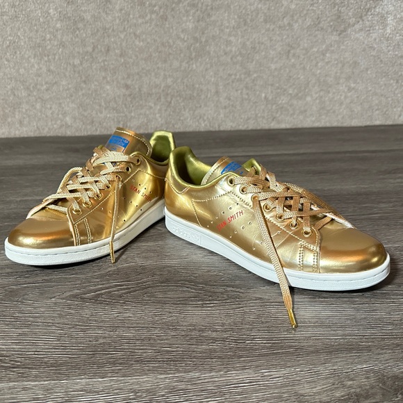 Adidas Stan Smith Gold Shoes - Picture 4 of 15